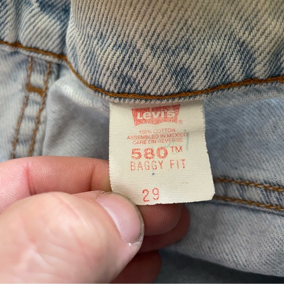 Vintage Levi’s 580 Denim Jean Shorts Baggy Fit Jorts - Picture 8 of 10